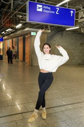 RTL Dschungelcamp - Frankfurt 2026. Samira Yavuz bei der Abreise zur RTL-Sendung Ich bin ein Star – Holt mich hier raus . Dschungelcamp 2026 am Flughafen Frankfurt. Frankfurt Flughafen Hessen