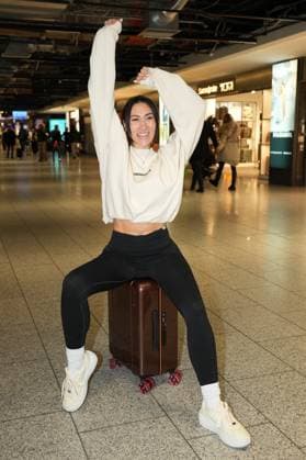 RTL Dschungelcamp - Frankfurt 2026. Samira Yavuz bei der Abreise zur RTL-Sendung Ich bin ein Star – Holt mich hier raus . Dschungelcamp 2026 am Flughafen Frankfurt. Frankfurt Flughafen Hessen