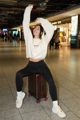 RTL Dschungelcamp - Frankfurt 2026. Samira Yavuz bei der Abreise zur RTL-Sendung Ich bin ein Star – Holt mich hier raus . Dschungelcamp 2026 am Flughafen Frankfurt. Frankfurt Flughafen Hessen