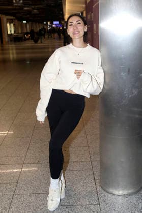 Samira Yavuz bei der Abreise der Dschungelcamp-Kandidaten der RTL Reality-TV-Show Ich bin ein Star - holt mich hier raus nach Australien auf dem Flughafen Frankfurt am Main. Frankfurt, 16.01.2026