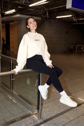 Samira Yavuz bei der Abreise der Dschungelcamp-Kandidaten der RTL Reality-TV-Show Ich bin ein Star - holt mich hier raus nach Australien auf dem Flughafen Frankfurt am Main. Frankfurt, 16.01.2026