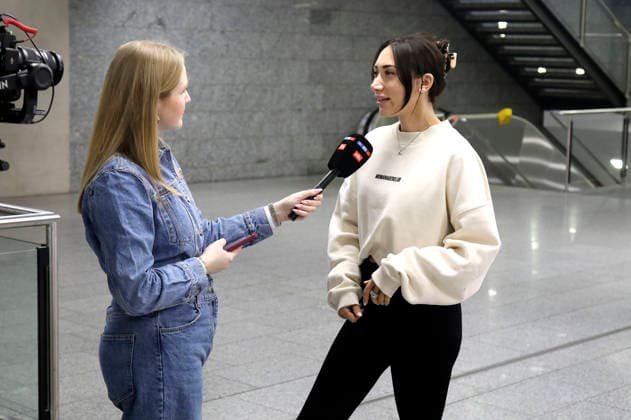 Samira Yavuz bei der Abreise der Dschungelcamp-Kandidaten der RTL Reality-TV-Show Ich bin ein Star - holt mich hier raus nach Australien auf dem Flughafen Frankfurt am Main. Frankfurt, 16.01.2026