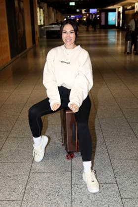 Samira Yavuz bei der Abreise der Dschungelcamp-Kandidaten der RTL Reality-TV-Show Ich bin ein Star - holt mich hier raus nach Australien auf dem Flughafen Frankfurt am Main. Frankfurt, 16.01.2026