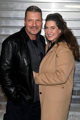Hardy Krüger jr. mit Ehefrau Alice Krüger bei der Abreise der Dschungelcamp-Kandidaten der RTL Reality-TV-Show Ich bin ein Star - holt mich hier raus nach Australien auf dem Flughafen Frankfurt am Main. Frankfurt, 16.01.2026