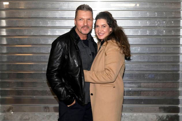 Hardy Krüger jr. mit Ehefrau Alice Krüger bei der Abreise der Dschungelcamp-Kandidaten der RTL Reality-TV-Show Ich bin ein Star - holt mich hier raus nach Australien auf dem Flughafen Frankfurt am Main. Frankfurt, 16.01.2026