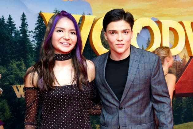 Olivia Sinclair und Emile Cherif bei der Premiere des Kinofilms Woodwalkers 2 im Mathäser Filmpalast. München, 16.01.2026