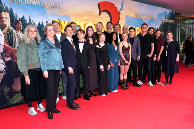 Tom Schilling, Emil Bloch, Emile Cherif, Lilli Falk, Johan von Ehrlich, Sophie Lelenta, Lara Amelie Rosa, Olivia Sinclair, Oliver Masucci und Olivia Sinclair mit Cast und Team bei der Premiere des Kinofilms Woodwalkers 2 im Mathäser Filmpalast. München, 16.01.2026