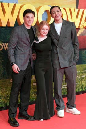 Emile Cherif, Lilli Falk und Johan von Ehrlich bei der Premiere des Kinofilms Woodwalkers 2 im Mathäser Filmpalast. München, 16.01.2026