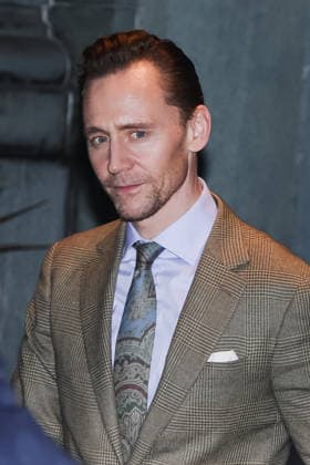Milan, Milan Fashion Week Menswear Fall Winter 2026 2027 - Men s Fashion, Fall Winter 2026 2027 - Ralph Lauren Fashion Show - Guest Arrivals. Pictured: Tom Hiddleston (actor)  Copyright: xAlessandroxBremecx xipa-agency.netx xx IPA_Agency_IPA70181228