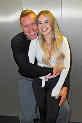 RTL - Dschungelcamp 2026. Patrick Romer und Annelie Henze anläßlich der Abreise der Kandidaten der RTL - Sendung Ich bin ein Star - holt mich hier raus zum Dschungel-Camp 2026 in Australien am 17.01.2026 auf dem Flughafen Frankfurt Main. 20260117MWI101414