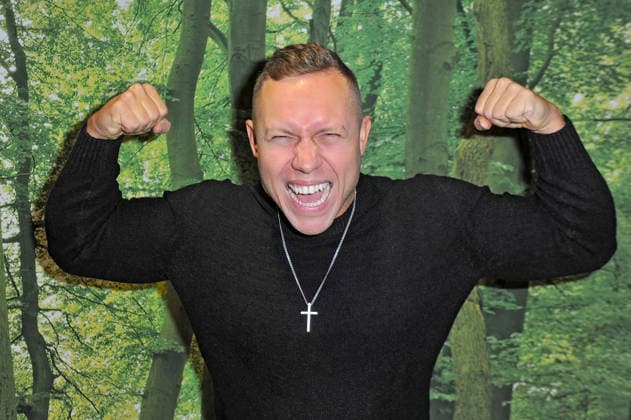 RTL - Dschungelcamp 2026. Patrick Romer anläßlich der Abreise der Kandidaten der RTL - Sendung Ich bin ein Star - holt mich hier raus zum Dschungel-Camp 2026 in Australien am 17.01.2026 auf dem Flughafen Frankfurt Main. 20260117MWI101488
