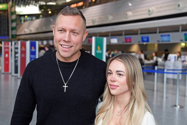 Patrick Romer mit Freundin Annelie Henze - Abflug der Kandidaten der RTL TV-Show ICH BIN EIN STAR, HOLT MICH HIER RAUS am Frankfurter Flughafen in Frankfurt am Main am 17.01.2026