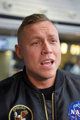Patrick Romer - Abflug der Kandidaten der RTL TV-Show ICH BIN EIN STAR, HOLT MICH HIER RAUS am Frankfurter Flughafen in Frankfurt am Main am 17.01.2026