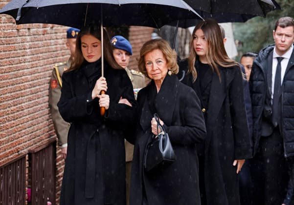 Funeral of Princess Dona Irene of Greece Queen Dona Sofia with her granddaughters, Princess Leonor and Infanta Sofia, arrive at the Greek Orthodox Cathedral of St. Andrew and St. Demetrios to attend the funeral for Her Royal Highness Princess Dona Irene of Greece, on January 17, 2026, in Madrid Spain Her Royal Highness Princess Dona Irene of Greece passed away last Thursday, January 15 at La Zarzuela Palace at the age of 83 years The burial will be held, as it was done for His Majesty King Constantine of Greece, at the Royal Cemetery of Tatoi Palace CATHEDRAL MASS DEATH RREAL GREEK FAMILY José Madrid Madrid Madrid Spain  Copyright: xJosÃ xRuizx 7225057
