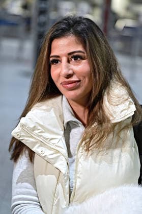 RTL - Dschungelcamp 2026. Eva Benetatou anläßlich der Abreise der Kandidaten der RTL - Sendung Ich bin ein Star - holt mich hier raus zum Dschungel-Camp 2026 in Australien am 17.01.2026 auf dem Flughafen Frankfurt Main. 20260117MWI100444