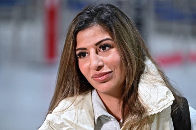 RTL - Dschungelcamp 2026. Eva Benetatou anläßlich der Abreise der Kandidaten der RTL - Sendung Ich bin ein Star - holt mich hier raus zum Dschungel-Camp 2026 in Australien am 17.01.2026 auf dem Flughafen Frankfurt Main. 20260117MWI100506