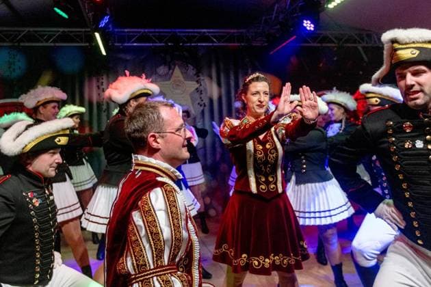 Emmerich: Karnevalssitzung Elferrat Praest ** NUR FÜR REDAKTIONELLE ZWECKE ** EDITORIAL USE ONLY **<p>Auftritt des Prinzenpaars Dodo I. und Debbie I. bei der Karnevalssitzung des Elferrats Praest am Freitag, 16. Januar 2026 im Festzelt in Emmerich-Praest. Emmerich Copyright: KarlxBanski