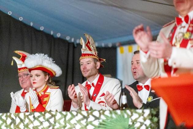 Emmerich: Karnevalssitzung Elferrat Praest ** NUR FÜR REDAKTIONELLE ZWECKE ** EDITORIAL USE ONLY **<p>Auftritt des Prinzenpaars Dodo I. und Debbie I. bei der Karnevalssitzung des Elferrats Praest am Freitag, 16. Januar 2026 im Festzelt in Emmerich-Praest. Emmerich Copyright: KarlxBanski