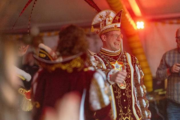 Emmerich: Karnevalssitzung Elferrat Praest ** NUR FÜR REDAKTIONELLE ZWECKE ** EDITORIAL USE ONLY **<p>Auftritt der Band Dörmakar bei der Karnevalssitzung des Elferrats Praest am Freitag, 16. Januar 2026 im Festzelt in Emmerich-Praest. Emmerich Copyright: KarlxBanski