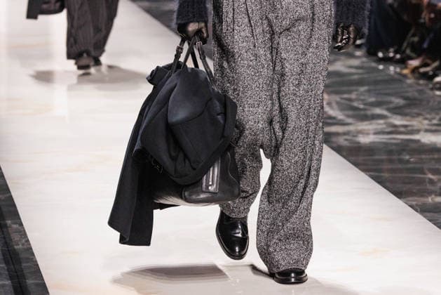 News - Dolce & Gabbana - Runway - Milan Fashion Week - Menswear Fall Winter 2026-2027 A model (detail) walks the runway during the Dolce &amp; Gabbana Fall Winter 2026 2027 menswear show at Milan Men s Fashion Week, on January 17, 2026, in Milan, Italy. Photo by Cinzia Camela. Milan Metropol Italy Copyright: xCinziaxCamelax xLiveMediax LPN_2241888