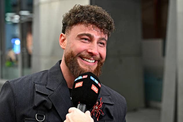RTL - Dschungelcamp 2026. Umut Tekin anläßlich der Abreise der Kandidaten der RTL - Sendung Ich bin ein Star - holt mich hier raus zum Dschungel-Camp 2026 in Australien am 17.01.2026 auf dem Flughafen Frankfurt Main. 20260117MWI102098