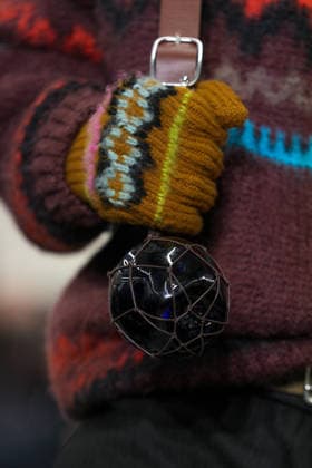 Milan, Milan Men s Fashion Week: Fall Winter 2026 - Men s Fashion, Fall Winter 2026 - Paul Smith Fashion Show - Catwalk In the photo: glove detail  Copyright: xRiccardoxGIordanox xipa-agency.netx xRiccardoxGiordanox IPA_Agency_IPA70213012