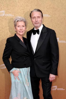 Mads Mikkelsen mit Ehefrau Hanne Jacobsen bei der Verleihung des 38. Europäischen Filmpreises 2026 im Haus der Kulturen der Welt. Berlin, 17.01.2026