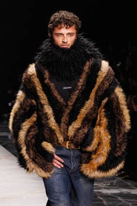 Foto IPP - Cinzia Camela Gruppo Editoriale LiveMedia Milano 17 01 2026 Nella foto: A model walks the runway during the Dolce and Gabbana Fall Winter 2026–2027 menswear show at Milan Men s Fashion Week, on January 17, 2026, in Milan, Italy. Photo by Cinzia Camela. Italy Photo Press - World Copyright Dolce e Gabbana - Runway - Milan