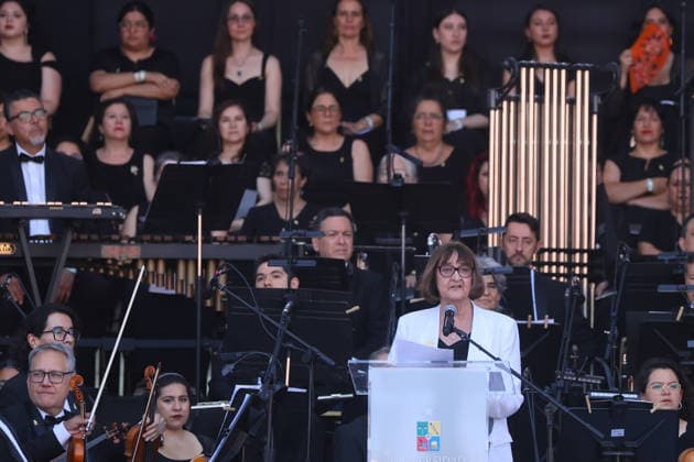 Santiago January 17, 2026 At the National Stadium, the National Symphony Orchestra of Chile and the Symphonic Choir of the University of Chile present the concert, Carmina Burana Jonnathan Oyarzun Aton Chile, Santiago Chile Aton Chile Aton 1118957  Copyright: JONNATHANxOYARZUN ATONxCHILE