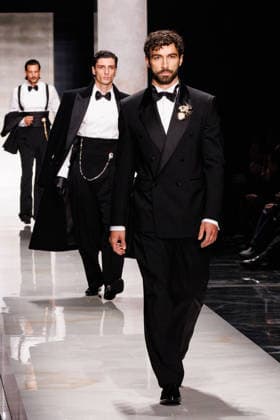 News - Dolce & Gabbana - Runway - Milan Fashion Week - Menswear Fall Winter 2026-2027 A model walks the runway during the Dolce &amp; Gabbana Fall Winter 2026 2027 menswear show at Milan Men s Fashion Week, on January 17, 2026, in Milan, Italy. Photo by Cinzia Camela. Milan Metropol Italy Copyright: xCinziaxCamelax xLiveMediax LPN_2243769