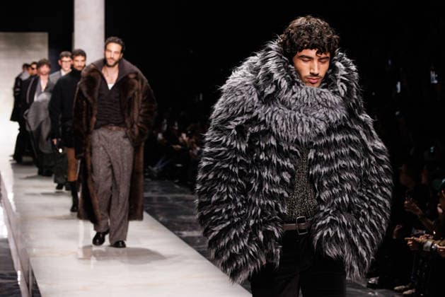 News - Dolce & Gabbana - Runway - Milan Fashion Week - Menswear Fall Winter 2026-2027 Model walk the runway for the finale during the Dolce &amp; Gabbana Fall Winter 2026 2027 menswear show at Milan Men s Fashion Week, on January 17, 2026, in Milan, Italy. Photo by Cinzia Camela. Milan Metropol Italy Copyright: xCinziaxCamelax xLiveMediax LPN_2243819