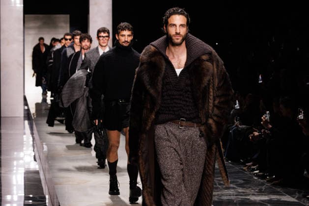 News - Dolce & Gabbana - Runway - Milan Fashion Week - Menswear Fall Winter 2026-2027 Model walk the runway for the finale during the Dolce &amp; Gabbana Fall Winter 2026 2027 menswear show at Milan Men s Fashion Week, on January 17, 2026, in Milan, Italy. Photo by Cinzia Camela. Milan Metropol Italy Copyright: xCinziaxCamelax xLiveMediax LPN_2243822