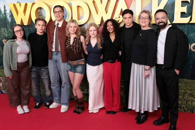 Emil Bloch, Johan von Ehrlich, Lara Amelie Rosa, Lilli Falk, Sophie Lelenta, Emile Cherif und Katja Brandis mit Team bei der Premiere des Kinofilms Woodwalkers 2 im Cinedom. Köln, 17.01.2026