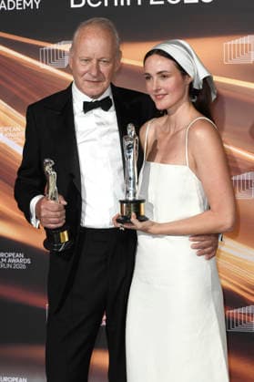 Stellan Skarsgard und Renate Reinsve bei der Verleihung des 38. Europäischen Filmpreises 2026 im Haus der Kulturen der Welt. Berlin, 17.01.2026