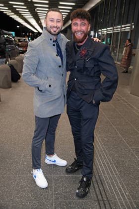 Umut Tekin mit Bruder Ercan Tekin - Abflug der Kandidaten der RTL TV-Show ICH BIN EIN STAR, HOLT MICH HIER RAUS am Frankfurter Flughafen in Frankfurt am Main am 17.01.2026