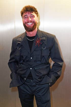 Umut Tekin - Abflug der Kandidaten der RTL TV-Show ICH BIN EIN STAR, HOLT MICH HIER RAUS am Frankfurter Flughafen in Frankfurt am Main am 17.01.2026