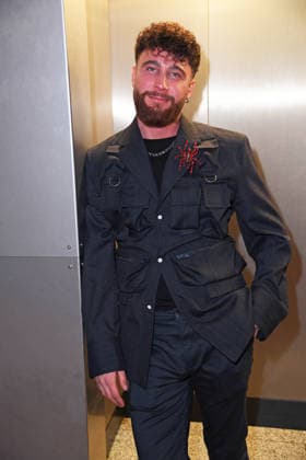 Umut Tekin - Abflug der Kandidaten der RTL TV-Show ICH BIN EIN STAR, HOLT MICH HIER RAUS am Frankfurter Flughafen in Frankfurt am Main am 17.01.2026