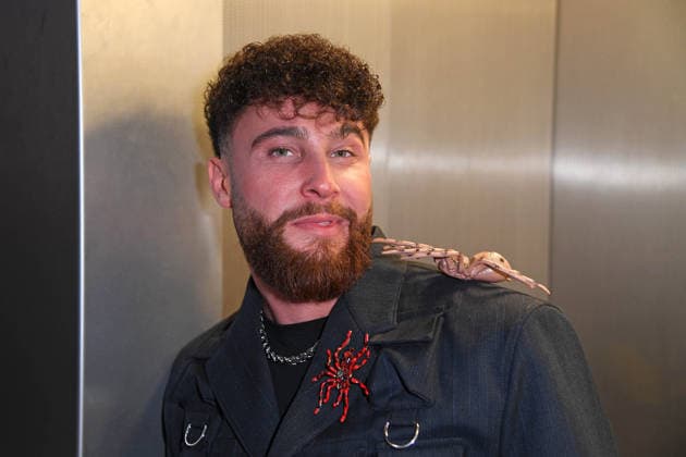 Umut Tekin - Abflug der Kandidaten der RTL TV-Show ICH BIN EIN STAR, HOLT MICH HIER RAUS am Frankfurter Flughafen in Frankfurt am Main am 17.01.2026