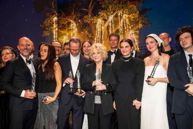 abb: Sara Rajaei, Eskil Vogt, Joachim Trier, Liv Ullmann, Juliette Binoche, Renate Reinsve, Alexander Nanau und Ugo Bienvenu Gewinner Preistraeger mit Filmpreis zu Gast auf dem roten Teppich bei der Gala zur Verleihung der European Film Awards 2026 - Europaeischer Filmpreis 2026 im Haus der Kulturen der Welt am 17.01.2026 in Berlin Berlin Deutschland