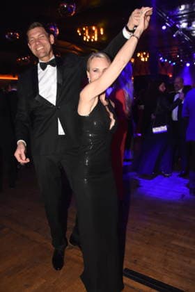 Credic Schwarz Sonja Kiefer Designerin Muenchen 17.01.2026 Paulaner am Nockherberg Muenchner Gschichten CSU Schwarzweiss Ball Foto Muenchen