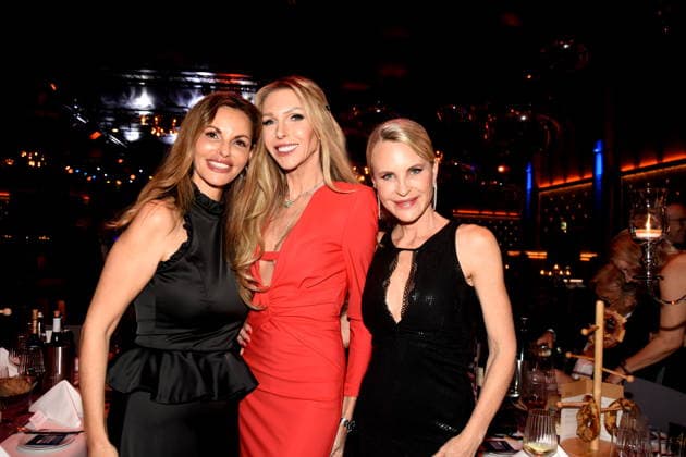 Dr.med. Leila Frohn Sabine Piller Moderatorin Sonja Kiefer Designerin Muenchen 17.01.2026 Paulaner am Nockherberg Muenchner Gschichten CSU Schwarzweiss Ball Foto Muenchen