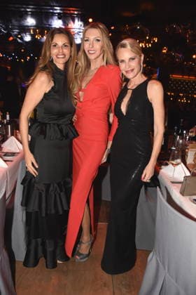 Dr med. Leila Frohn Sabine Piller Moderatorin Sonja Kiefer Designerin Muenchen 17.01.2026 Paulaner am Nockherberg Muenchner Gschichten CSU Schwarzweiss Ball Foto Muenchen
