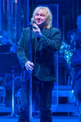 Tobias Künzel von Die Prinzen live bei einem Konzert der Symphonica -Tour zum 35 jährigen Bandjubläum mit dem Orchester der Thüringen Philharmonie Gotha-Eisenach im Kuppelsaal. Hannover, 17.01.2026