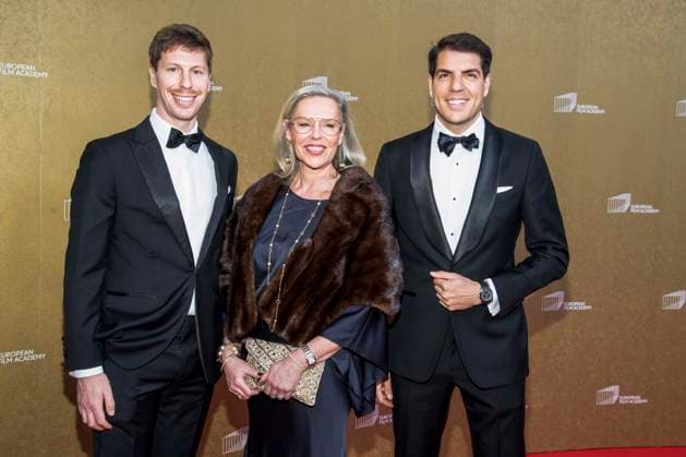 abb: JoBeth Williams mit Begleitung zu Gast auf dem roten Teppich bei der Gala zur Verleihung der European Film Awards 2026 - Europaeischer Filmpreis 2026 im Haus der Kulturen der Welt am 17.01.2026 in Berlin Berlin Deutschland