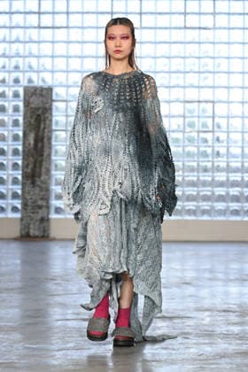Milan, Milan Men s Fashion Week: Fall Winter 2026 - Men s Fashion, Fall Winter 2026 - Simon Cracker fashion show. Fashion show photo: model  Copyright: xSimonaxChiocciax xipa-agency.netx xFotosickix IPA_Agency_IPA70243056