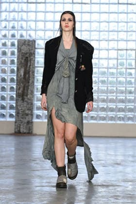 Milan, Milan Men s Fashion Week: Fall Winter 2026 - Men s Fashion, Fall Winter 2026 - Simon Cracker fashion show. Fashion show photo: model  Copyright: xSimonaxChiocciax xipa-agency.netx xFotosickix IPA_Agency_IPA70242976