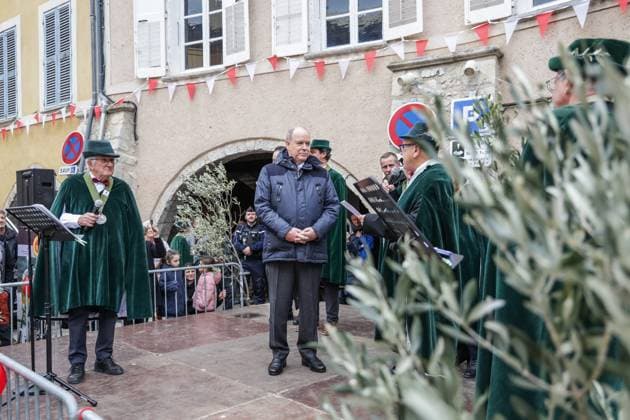 PRINCE ALBERT II DE MONACO A BRUIS LES BARONNIES PHOTOPQR LE DAUPHINE Laurie MUSCIO Buis les Baronnies 18 01 2026 Buis les Baronnies Drôme , January 18, 2026 Buis les Baronnies received its baron, Prince Albert II of Monaco on the occasion of the olive and oil festival and took the opportunity to appoint him knight of the olive tree brotherhood during a public ceremony Photo Laurie Muscio Le Dauphiné Libéré Buis les Baronnies Drôme , January 18, 2026 Buis les Baronnies welcomed its baron, Prince Albert II of Monaco, on the occasion of the olive and oil festival and took the opportunity to name him a knight of the olive brotherhood during a public ceremony Buis les Baronnies Drôme Rhône Alpes France  Copyright: xPHOTOPQR LExDAUPHINE MAXPPPxLauriexMUSCIOx 20260118JDL0193 20260118JDL0193