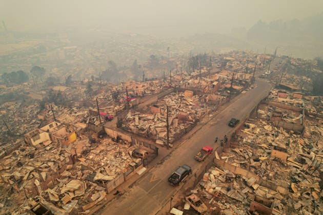 Aerial images show devastation from fires in Chile PENCO, CHILE - JANUARY 18: Aerial images show devastation in populated areas of the municipality of Penco due to a forest fire, in Penco, Chile, on January 18, 2026. Authorities have confirmed at least 15 deaths, while Chilean President Gabriel Boric declared a state of emergency on Sunday in the Nuble and Biobio regions, in the south-central part of the country, due to the fires that have burned approximately 10,000 hectares. Lucas Aguayo Araos Anadolu Penco Chile. Editorial use only. Please get in touch for any other usage.  Copyright: x2026xAnadoluxLucasxAguayoxAraosx