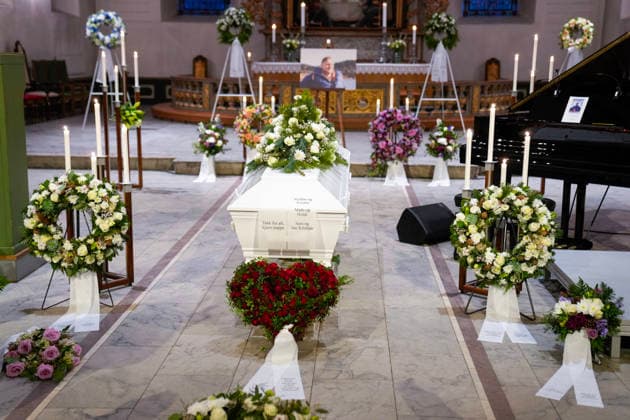 Gravferdsseremonien for Sverre Anker Ousdal, Oslo 20260119. Kisten til avdode skuspiller Sverre Anker Ousdal for bisettelsen i Oslo domkirke mandag. Ousdal dode 3. januar etter et kort sykehusopphold, 81 ar gammel. Foto: Heiko Junge NTB Oslo Norge YZSpguROTds EDITORIAL USE ONLY Ref:_BNC_ENTYZSpguROTds.jpg Copyright: xHeikoxJungex xNTBx