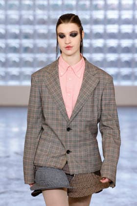 Simon Cracker Fashion Show Ready to Wear Men Collection Fall Winter 2026 2027 at Milan Fashion Week MLFW , January 18th, 2026 Simon Cracker Fashion Show Ready to Wear Men Collection Fall Winter 2026 2027 at Milan Fashion Week January 18th, 2026 Milan Italy  Copyright: xAgencex xBestimagexAgencex xBestimagex
